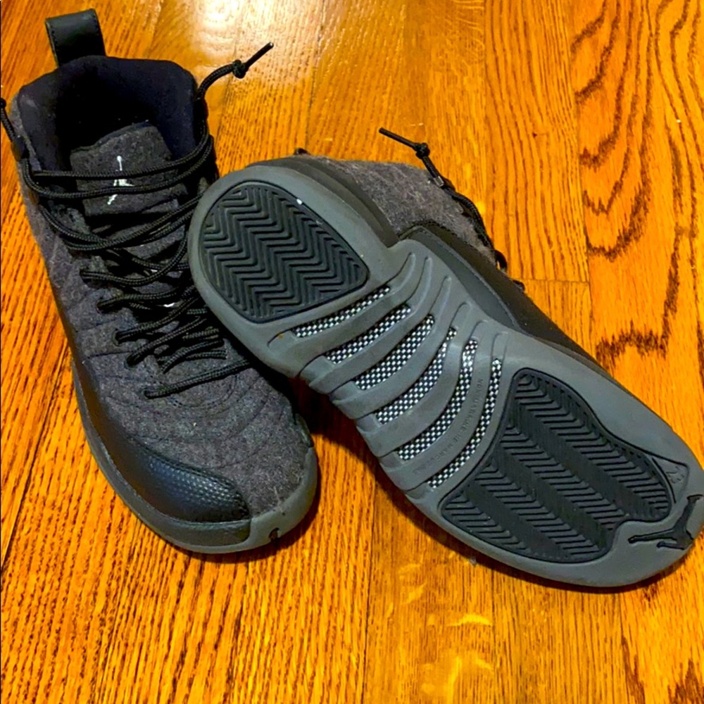 Sneaker shoes / Nike Jordan 12 - Picture 2 of 4